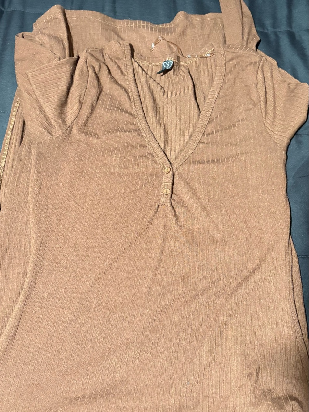 Windsor Brown Ribbed V-Neck Short Sleeve Henley